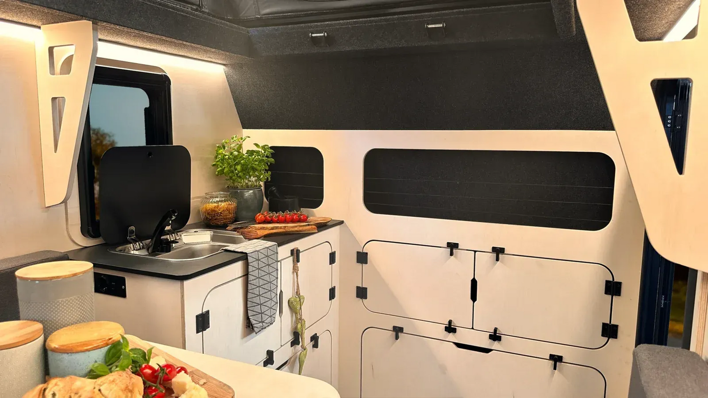 Mini caravane M23 – Avec toit relevable & fonctionnalité off-road