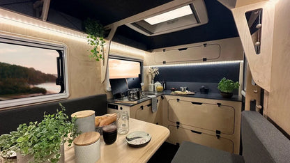 Mini caravane M24 – Compacte avec intérieur spacieux et confort