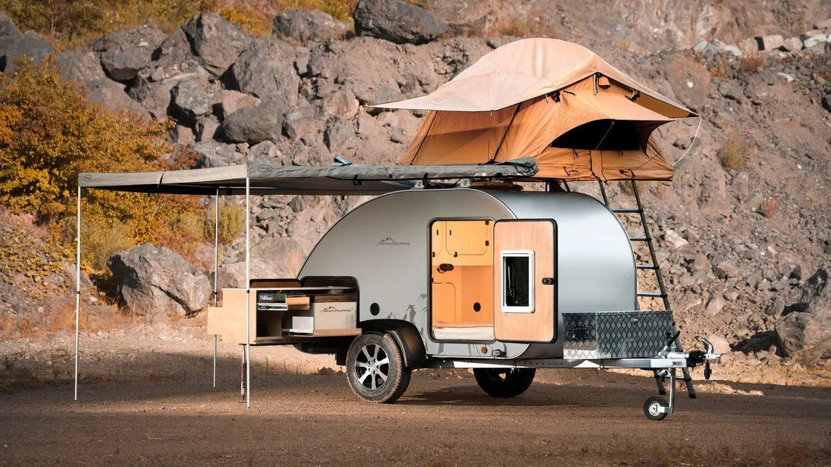 Mini caravane M22 – Ultra-compacte, légère et agile